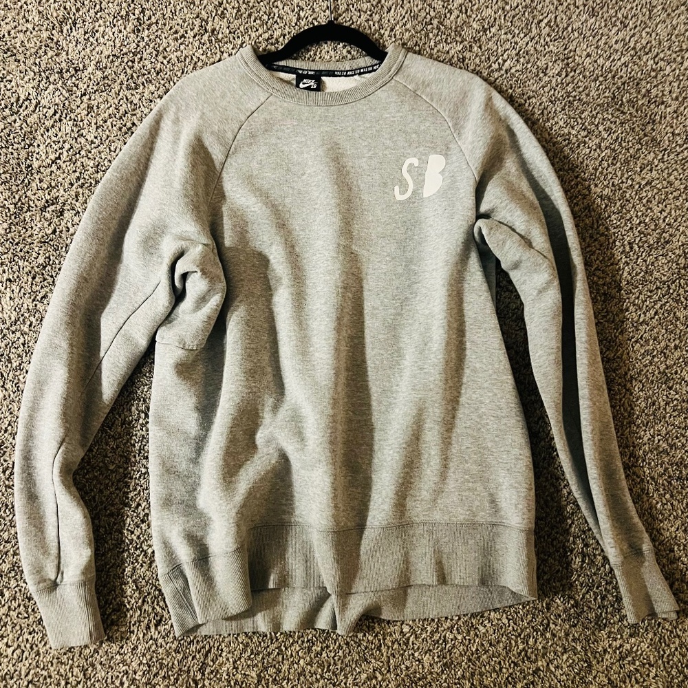 Nike crewneck